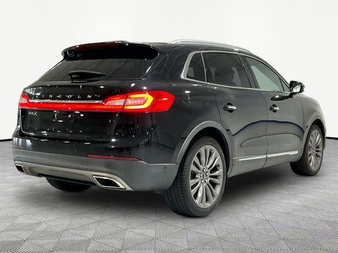 Used 2018 Lincoln MKX Reserve w/ Driver Assistance Package FWD image 6