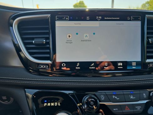 New 2026 Chrysler Pacifica Select FWD image 24