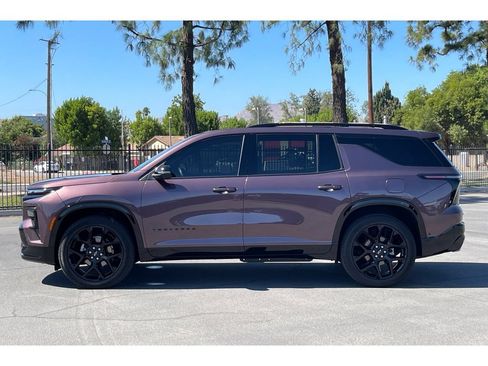 Used 2026 Chevrolet Traverse RS w/ LPO, Cargo Package FWD image 3