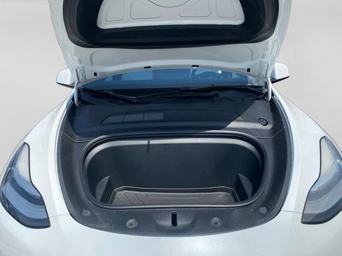 Used 2021 Tesla Model Y Long Range AWD/4WD image 27