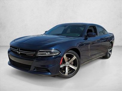 Used 2017 Dodge Charger SE w/ Popular Equipment Group