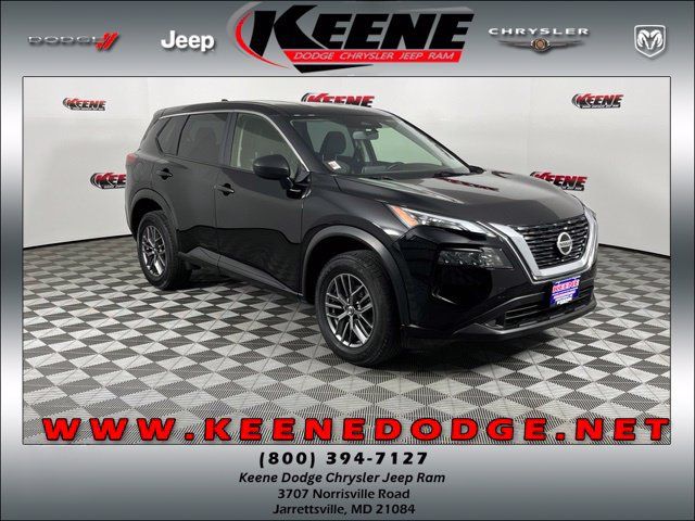 Used 2021 Nissan Rogue S AWD/4WD image 1