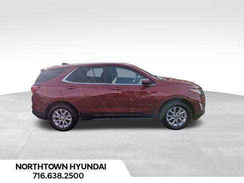Used 2021 Chevrolet Equinox LT image 2