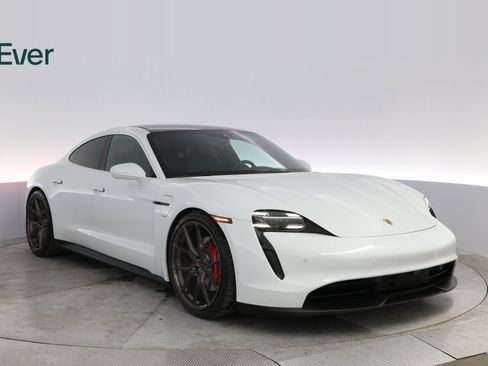 Used 2021 Porsche Taycan 4S image 4