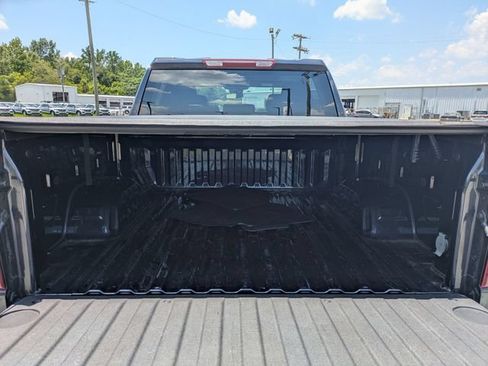 Used 2023 Chevrolet Silverado 1500 LT AWD/4WD image 31