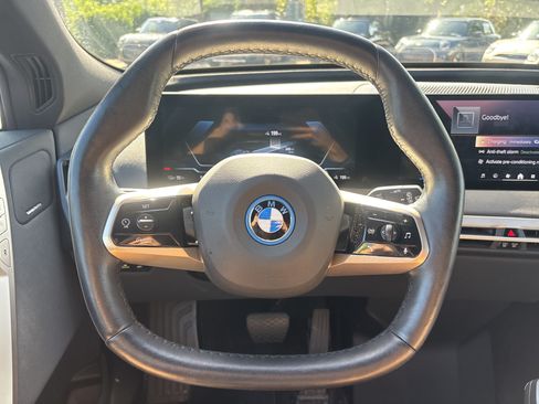 Used 2024 BMW iX xDrive50 w/ Premium Package AWD/4WD image 18
