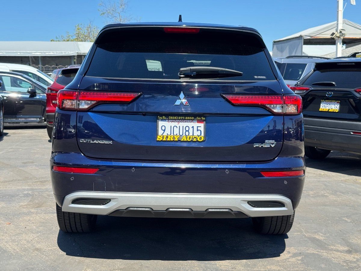 Used 2023 Mitsubishi Outlander SEL AWD/4WD image 13