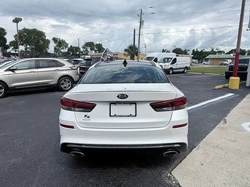 Used 2019 Kia Optima S w/ S Panoramic Sunroof Package FWD image 6
