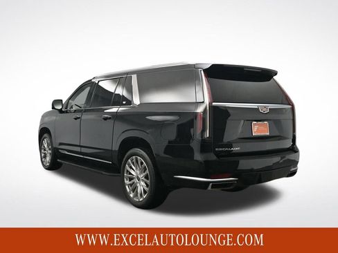 Used 2023 Cadillac Escalade ESV Premium Luxury image 4