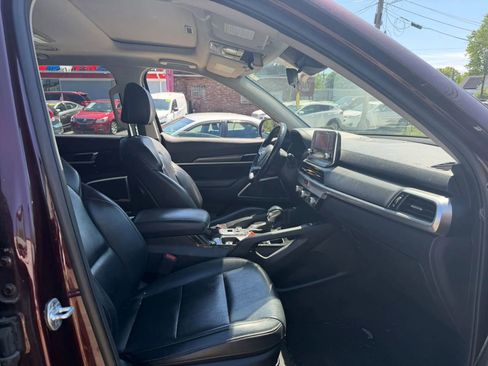 Used 2020 Kia Telluride S w/ S 8 Passenger Seating Package AWD/4WD image 9