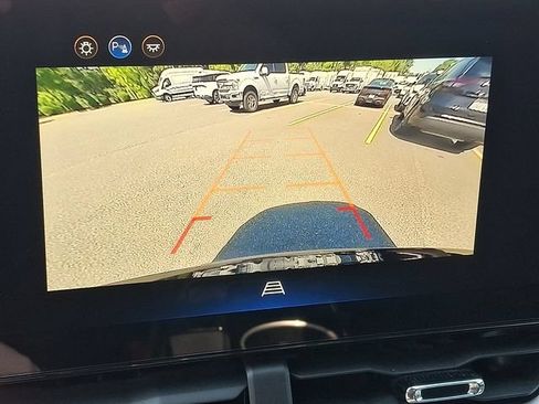 Used 2026 Chevrolet Equinox LT FWD image 13