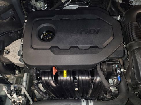 Used 2019 Hyundai Santa Fe SE image 30