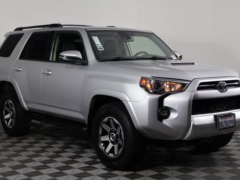 Used 2021 Toyota 4Runner TRD Off-Road Premium w/ Moonroof Package AWD/4WD image 3