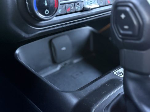 Used 2022 Ford Bronco Badlands image 26