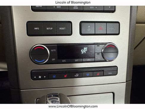 Used 2010 Lincoln MKX AWD image 24