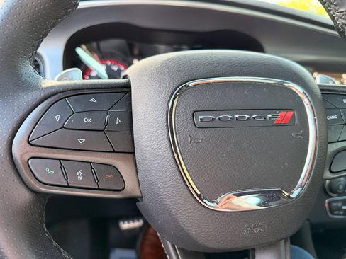 Used 2020 Dodge Charger R/T w/ Blacktop Package image 22