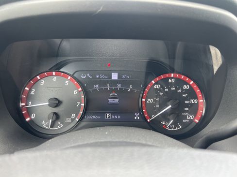 Used 2021 Nissan Titan PRO-4X w/ Pro-4x Convenience Package AWD/4WD image 13