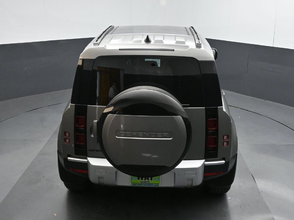 Used 2025 Land Rover Defender 110 S AWD/4WD image 41