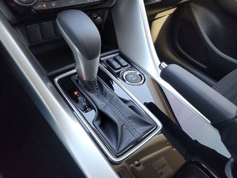 New 2026 Mitsubishi Eclipse Cross LE image 17