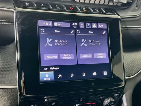 Used 2023 Jeep Grand Cherokee Altitude AWD/4WD image 14