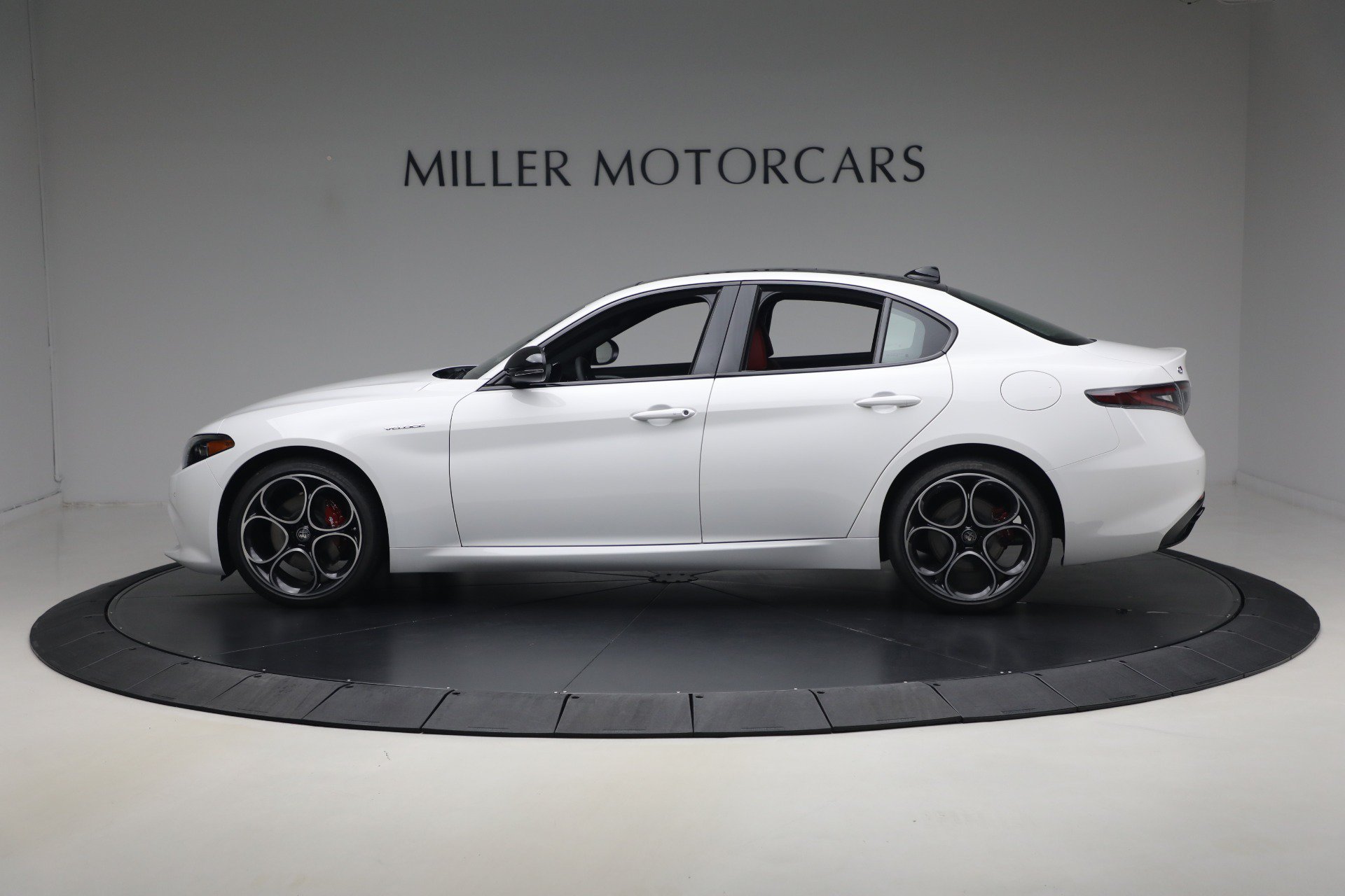 New 2026 Alfa Romeo Giulia AWD image 3