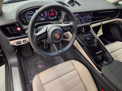 New 2026 Porsche Panamera 4 AWD/4WD image 4