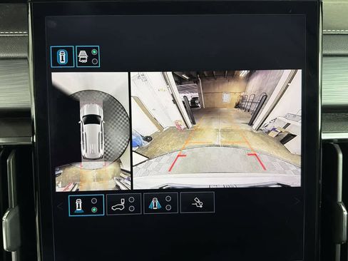 Used 2024 GMC Acadia Elevation image 30