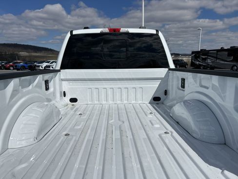 Used 2024 Ford F250 Lariat AWD/4WD image 9