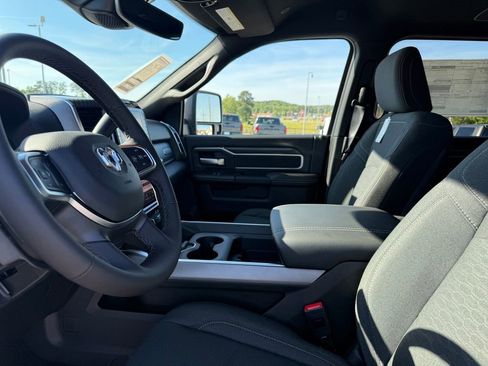 New 2026 RAM 2500 Big Horn AWD/4WD image 10