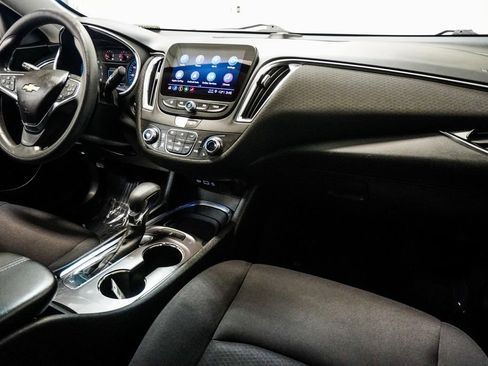 Used 2021 Chevrolet Malibu LT image 10