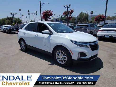 Certified 2024 Chevrolet Equinox LT FWD image 3