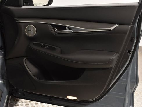 Certified 2025 INFINITI QX55 Essential w/ Accent Package image 33