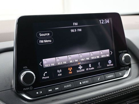 Used 2023 Nissan Rogue SV w/ SV Premium Package AWD/4WD image 7