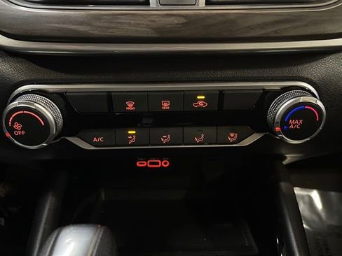 Used 2023 Nissan Altima 2.5 SV image 17