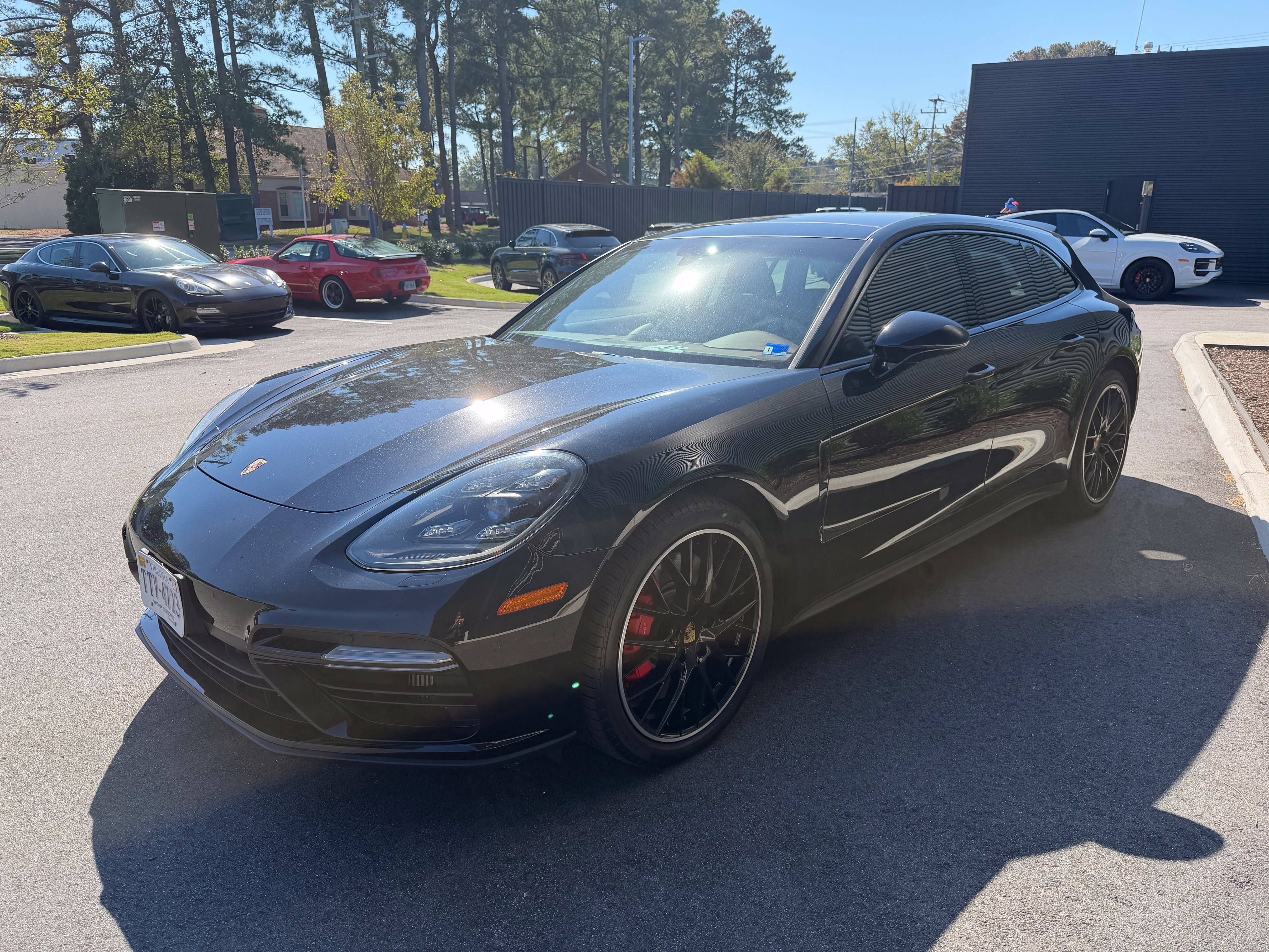 Used 2018 Porsche Panamera Turbo Sport Turismo AWD/4WD image 1