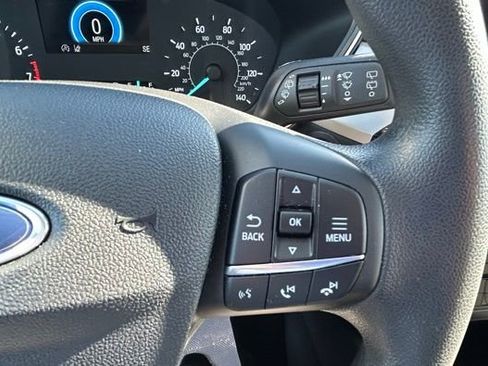 Used 2022 Ford Escape SE image 19