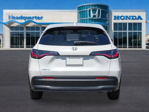 New 2027 Honda HR-V LX image 3