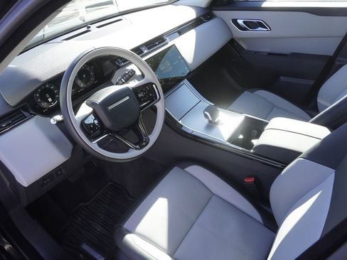 Used 2025 Land Rover Range Rover Velar S image 18