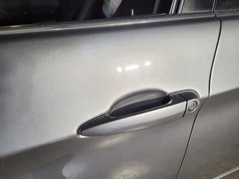 Used 2011 BMW 335i xDrive Sedan image 14