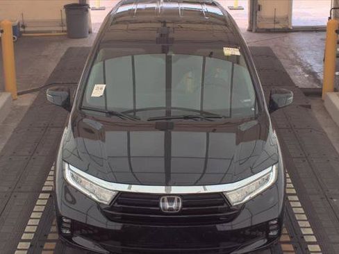 Used 2023 Honda Odyssey Elite image 3