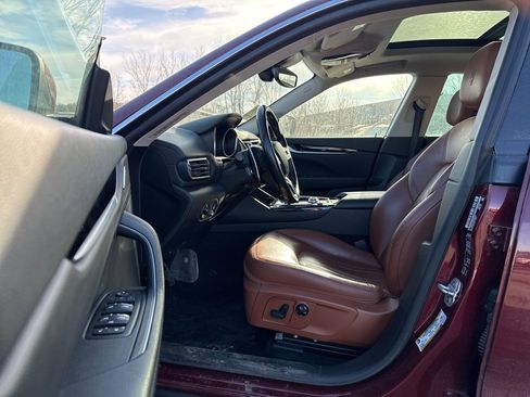 Used 2017 Maserati Levante S image 6