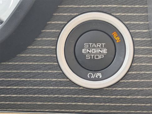 Used 2020 RAM 1500 Limited w/ Advanced Safety Group image 34