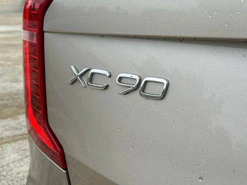 Certified 2023 Volvo XC90 B6 Plus AWD/4WD image 39