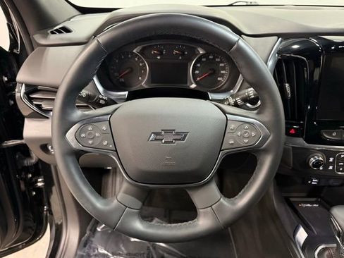 Used 2023 Chevrolet Traverse RS image 22