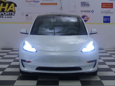 Used 2023 Tesla Model 3 Standard Range RWD image 2