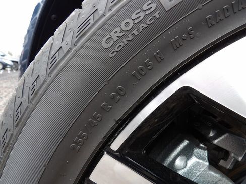 New 2026 Volvo XC60 B5 Plus w/ Protection Package Premier image 28