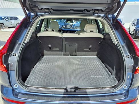 Certified 2023 Volvo XC60 B5 Plus w/ Protection Package Premier image 18