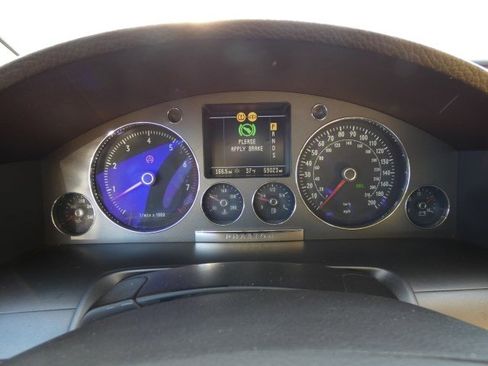 Used 2004 Volkswagen Phaeton W12 image 32