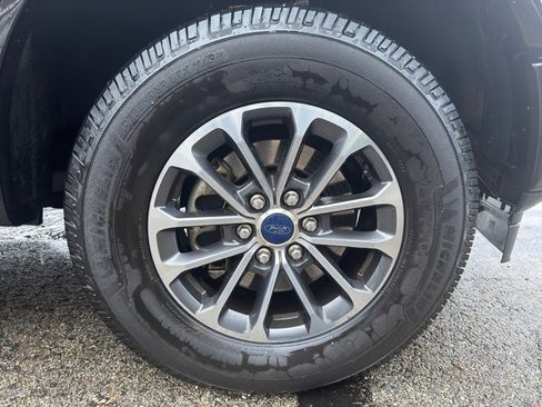 Used 2020 Ford F150 XLT w/ Equipment Group 302A Luxury image 9