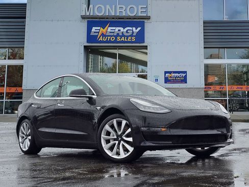 Used 2018 Tesla Model 3 Long Range image 1